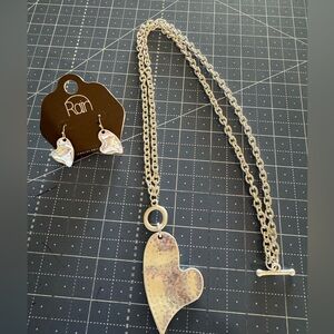 Rain Jewelry Gorgeous silver necklace with heart, toggle and earrings BRAND NEW